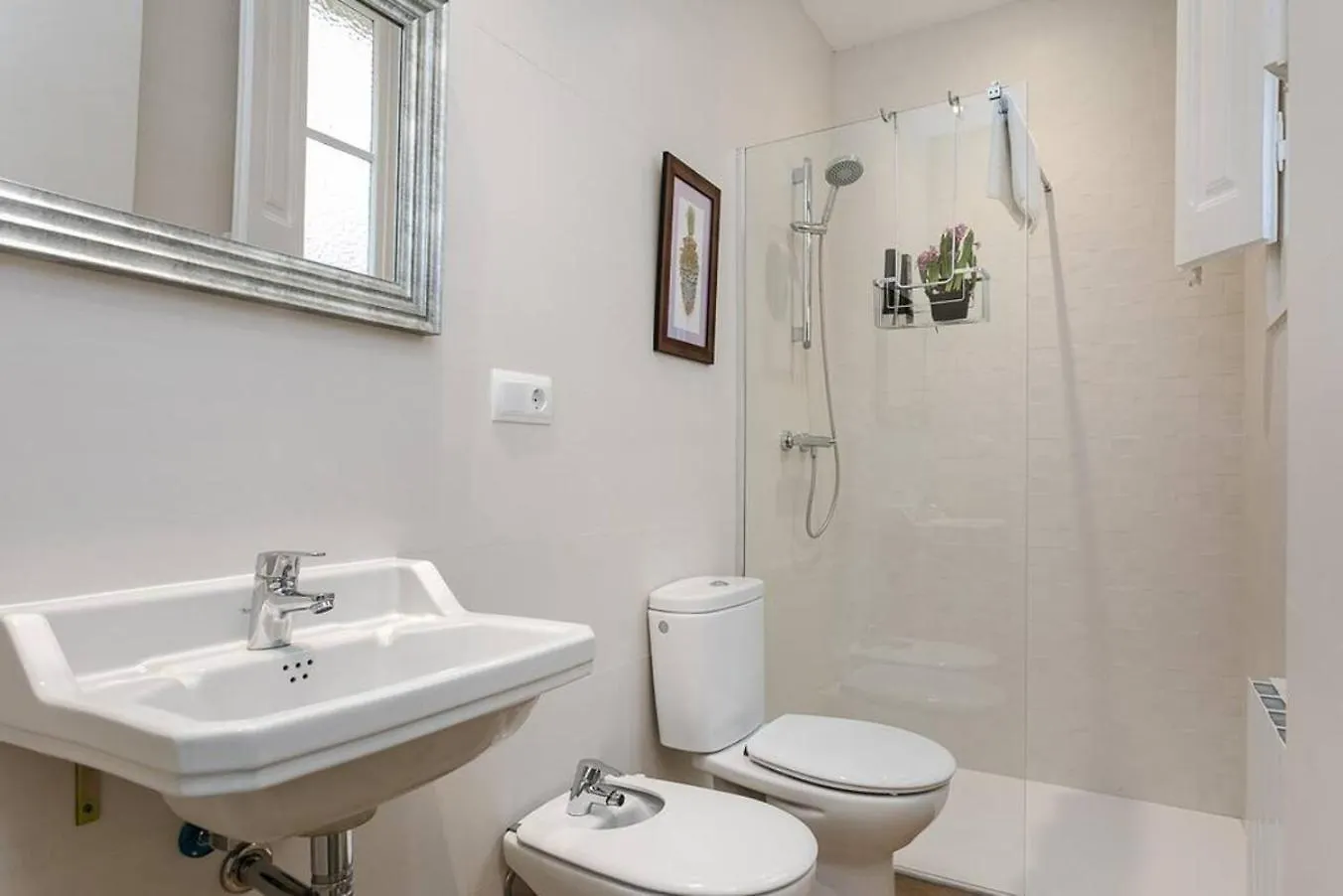 Lovely Designed Apt Connected To Center Cornellà de Llobregat Casa de Férias