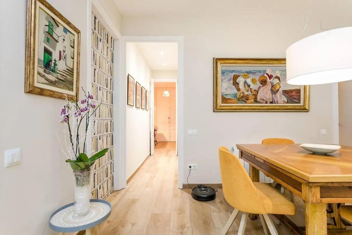Lovely Designed Apt Connected To Center Cornellà de Llobregat 0*,  Espanha