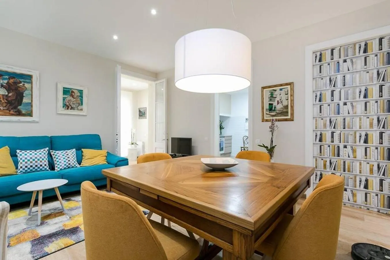 Lovely Designed Apt Connected To Center Cornellà de Llobregat Casa de Férias
